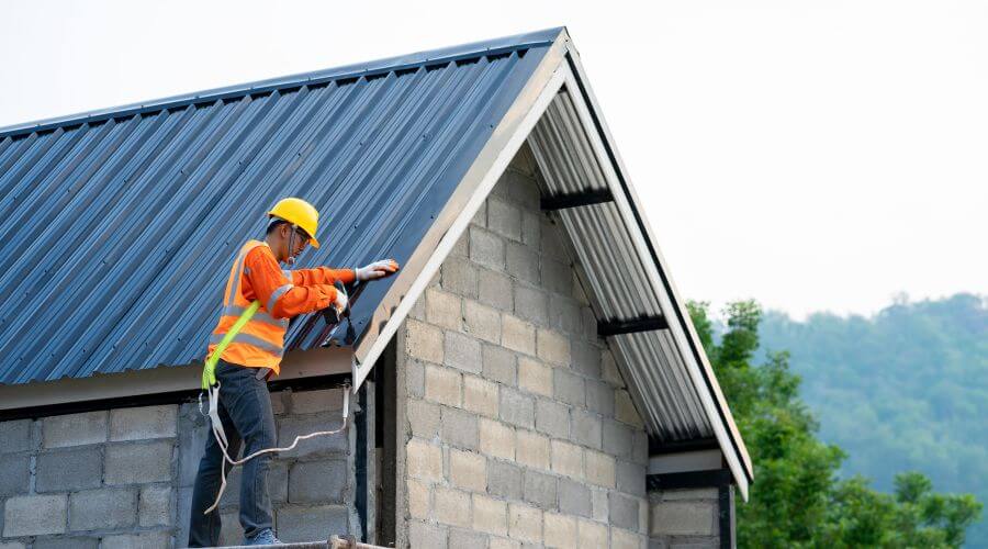 Professional residential roofers in South Milwaukee, WI